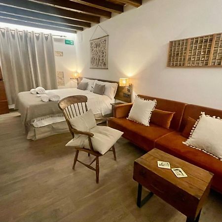 La Casa Del Cantero Pinilla del Valle エクステリア 写真