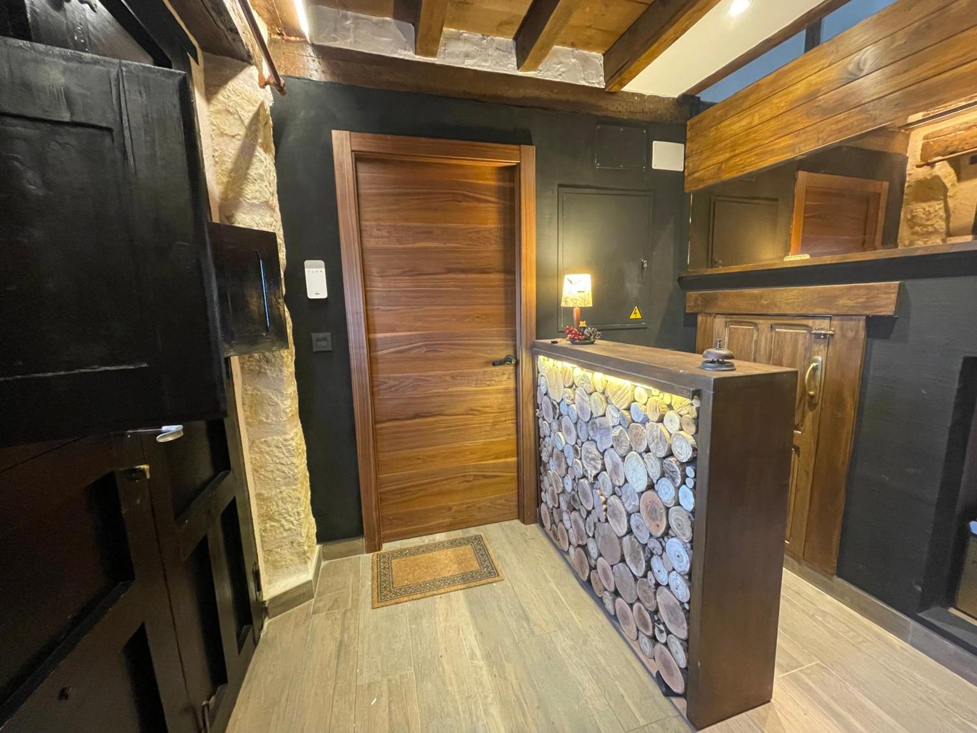 La Casa Del Cantero Pinilla del Valle エクステリア 写真
