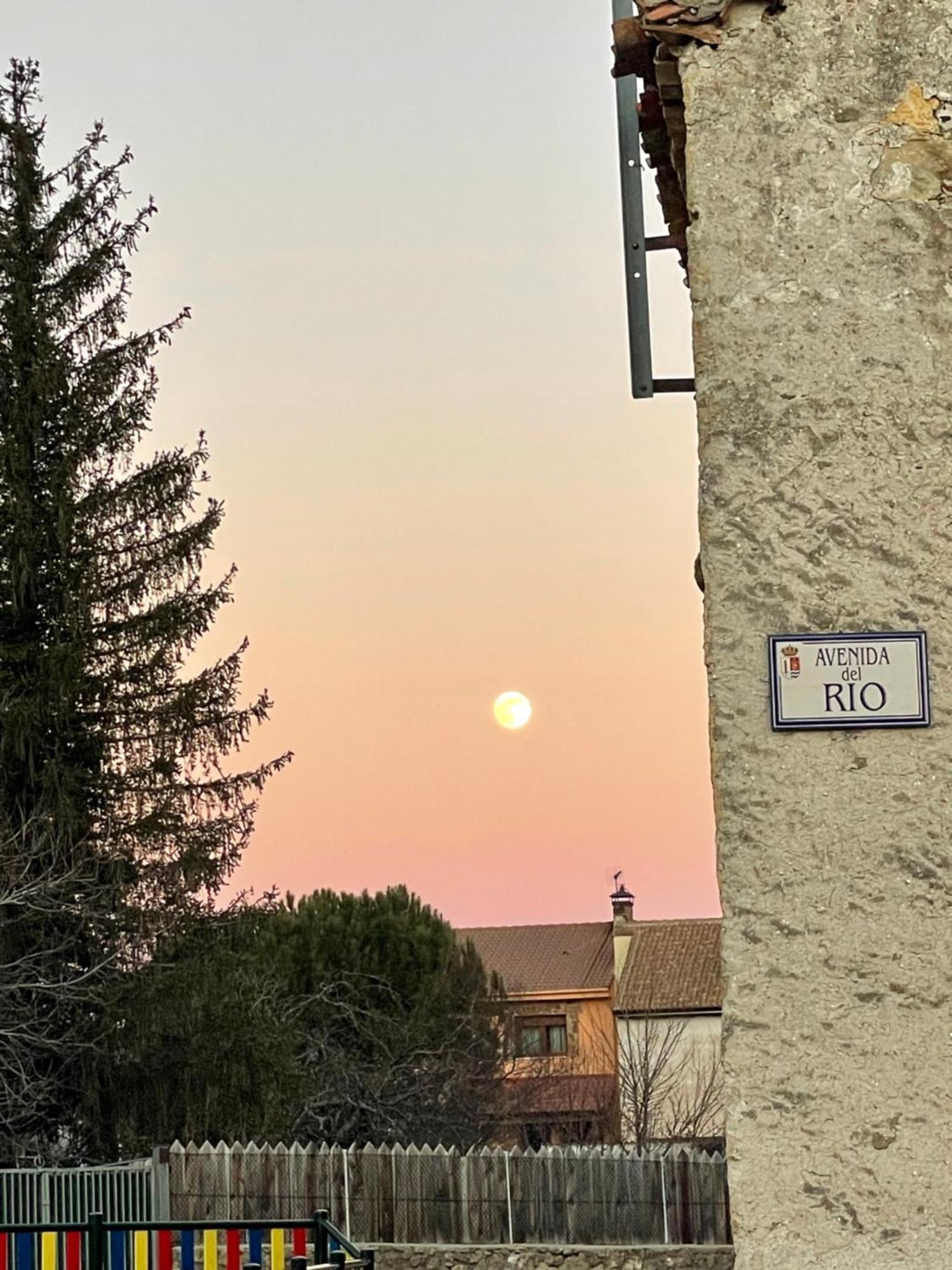 La Casa Del Cantero Pinilla del Valle エクステリア 写真