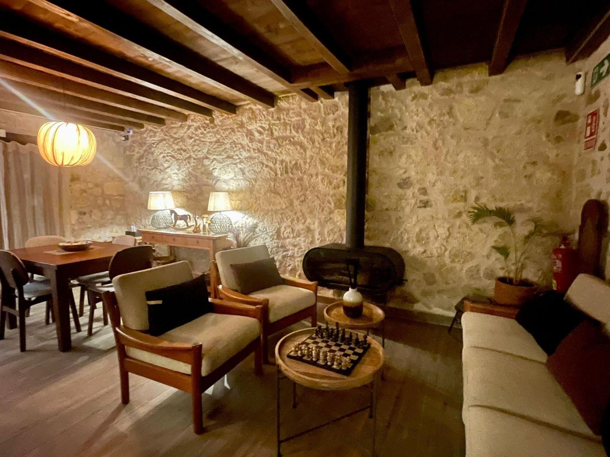 La Casa Del Cantero Pinilla del Valle エクステリア 写真
